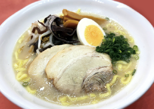 トンコツ醤油ラーメン